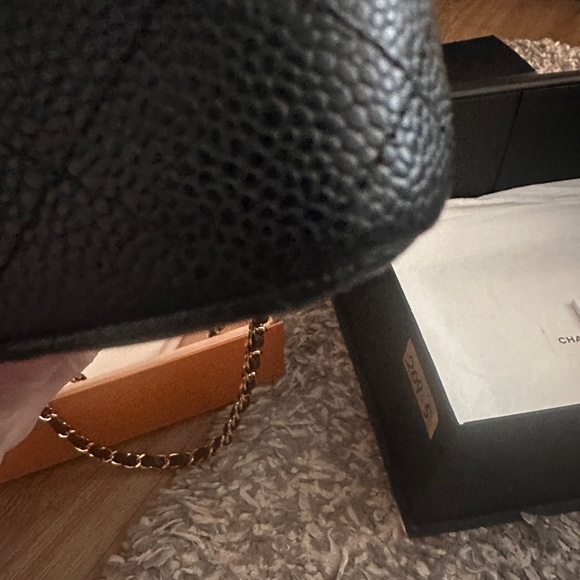 CHANEL Medium Caviar in GHW - Picture 7 of 11